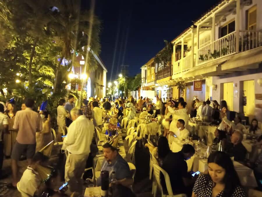 Cartagena: Party Bus Tour In Cartagena - Cruising through Cartagena: quick hits with a guide’s context