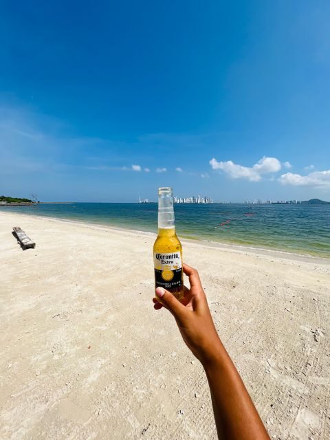 Isla Tierra Bomba beach club: Day Pass with typical food - Lunch on the island: more choices than you’d expect