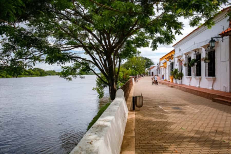 Mompox Caribbean Routes - Mompox arrival: World Heritage cobblestones and a riverbank lunch