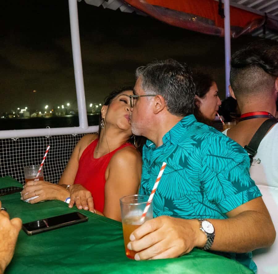 White Night Boat Party: Dinner Buffet, Dancing and Open Bar - Boat party entertainment: DJ, dancers, contests-style energy